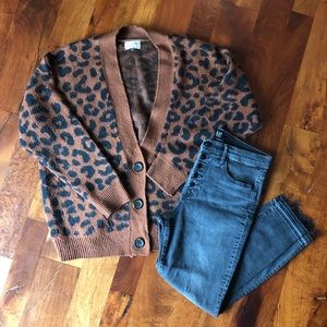 Gap true skinny jeans with oversized target cardigan